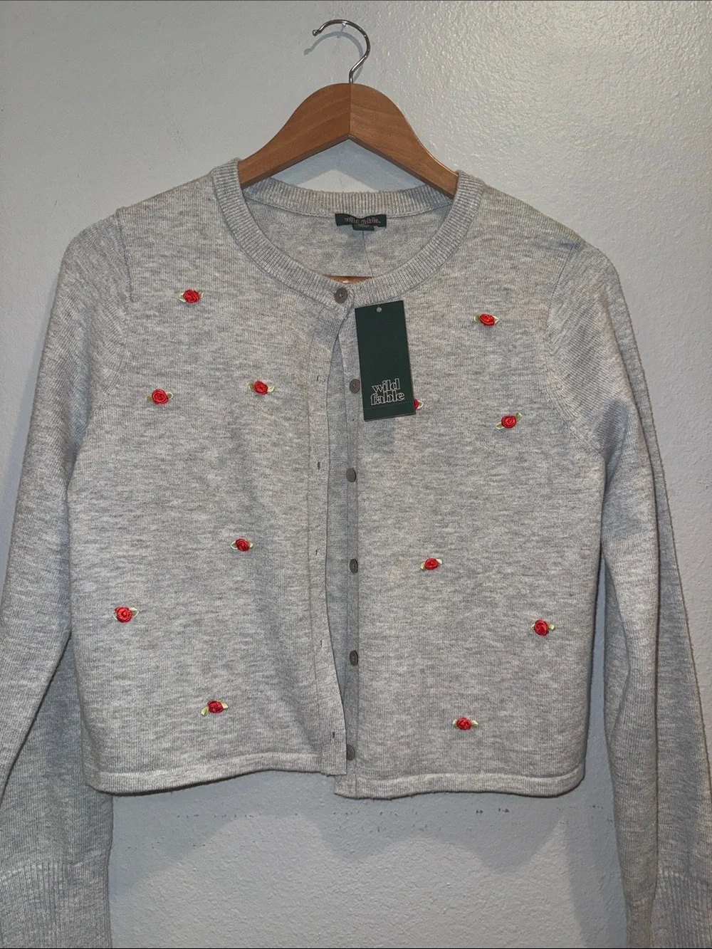 Wild Fable Gray Crewneck Cardigan with Red Flower Accents size small